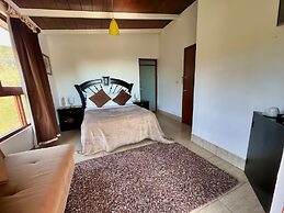 La Palapa & Posada Mía