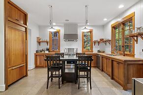 Design House at Linden Hills