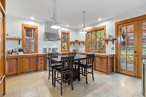 Design House at Linden Hills