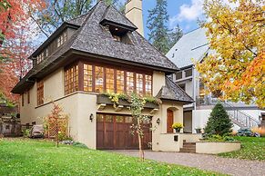 Design House at Linden Hills