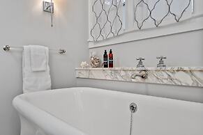 Design House at Linden Hills