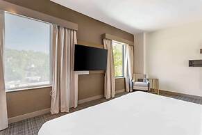 Comfort Suites Gatlinburg Downtown-Convention Center