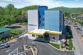 Comfort Suites Gatlinburg Downtown-Convention Center