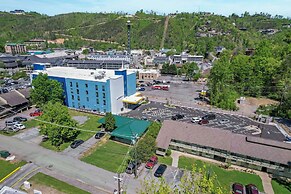 Comfort Suites Gatlinburg Downtown-Convention Center