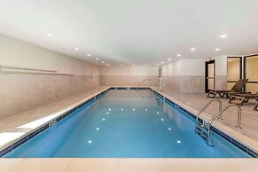 Comfort Suites Gatlinburg Downtown-Convention Center