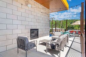 Comfort Suites Gatlinburg Downtown-Convention Center