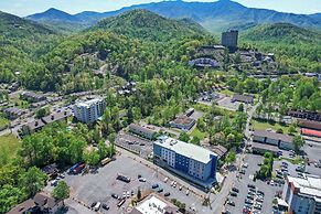 Comfort Suites Gatlinburg Downtown-Convention Center