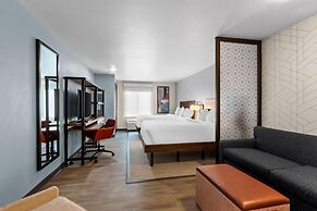 Everhome Suites Chandler Phoenix Fashion Center