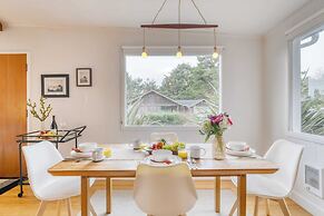 Four Bears by Avantstay Walk to Beach, Hot Tub, Ocean View