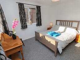 Flat 2, Clifton Gardens