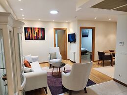 Perfect Residence Taksim with pool