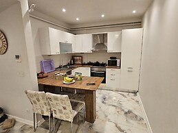 Perfect Residence Taksim with pool