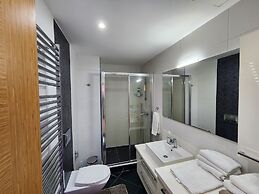 Perfect Residence Taksim with pool
