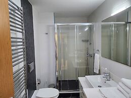 Perfect Residence Taksim with pool