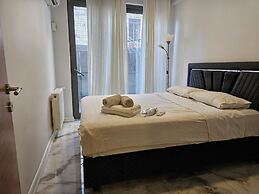 Perfect Residence Taksim with pool