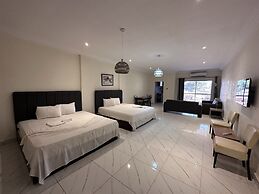 Apartments Plaza Hotel