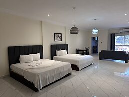 Apartments Plaza Hotel