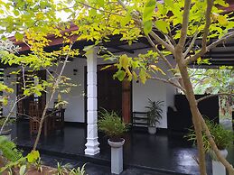 Yashi's Place Sigiriya