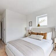 The Wembley Park Retreat - Modern 2bdr Flat With Balcony