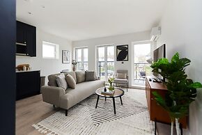 The Wembley Park Wonder - Charming 2bdr Flat With Balcony