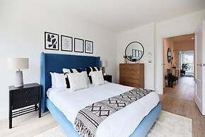 The Wembley Park Gem - Lovely 2bdr Flat With Balcony