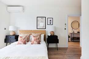 The Wembley Park Gem - Lovely 2bdr Flat With Balcony