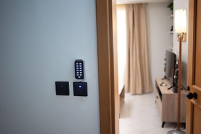 Sky 7 View Apartment