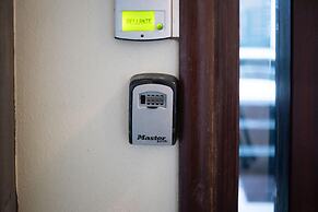 Sky 7 View Apartment