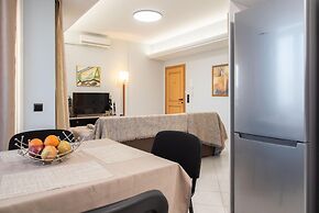 Sky 7 View Apartment