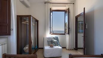 Villa Ai Venti 8 Emma Villas