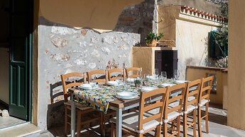 Villa Il Casale Onifai Intera