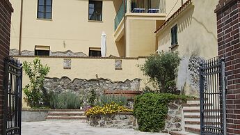 Villa Il Casale Onifai Intera