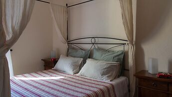 Villa Il Casale Onifai Intera