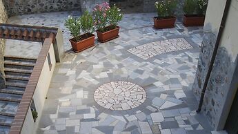 Villa Il Casale Onifai Intera