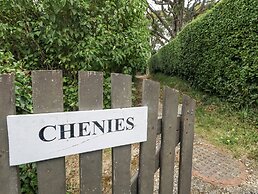 Chenies