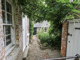 Chenies