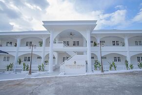 RoomQuest The Peak Patong Hill