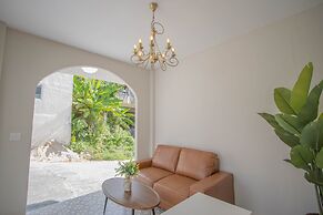 RoomQuest The Peak Patong Hill