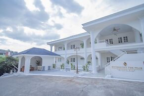 RoomQuest The Peak Patong Hill