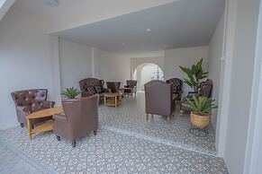 RoomQuest The Peak Patong Hill