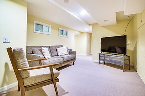 Chatham Home w/ Spacious Deck: 2 Mi to Beaches!