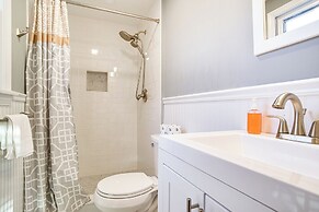 Chatham Home w/ Spacious Deck: 2 Mi to Beaches!