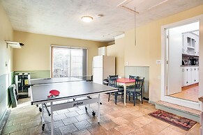 Chatham Home w/ Spacious Deck: 2 Mi to Beaches!