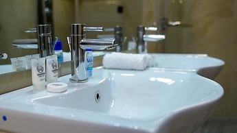 Esiankiki Resort & Spa