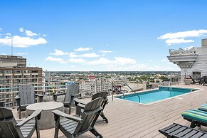 Spacious Modern Condos near French Quarter