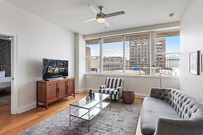 Spacious Modern Condos near French Quarter