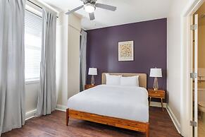 Spacious Modern Condos near French Quarter