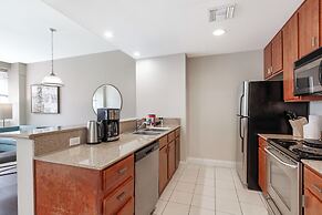 Spacious Modern Condos near French Quarter