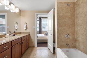 Spacious Modern Condos near French Quarter