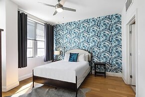 Spacious Modern Condos near French Quarter